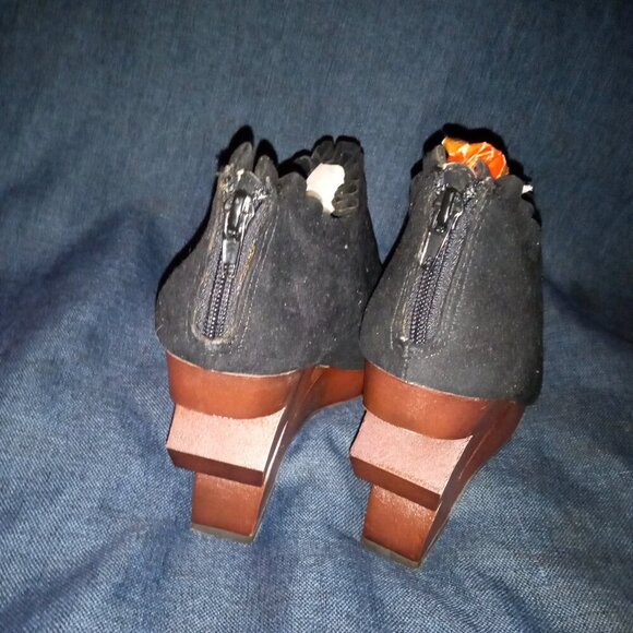 Wild Rose " RARE BUT ROYAL "Wedge Heel Espadrille Rare Zig Zag Heel - Picture 2 of 5